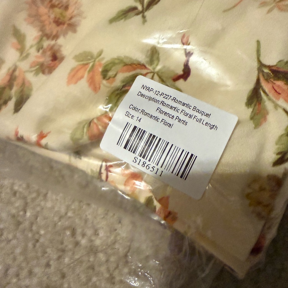 Tuckernuck Cream Floral Wide-Leg Pants - Picture 4 of 6